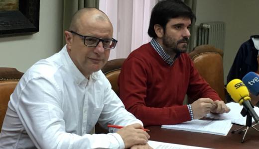 Carlos Gimeno (PSN) y el alcalde Eneko Larrarte en la presentaciòn del estudio sobre el Campus de Tudela