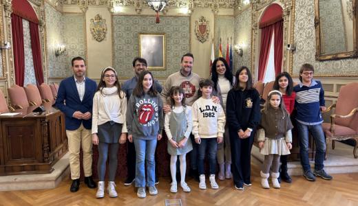 Entrega premios concurso tarjetas navideñas