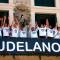 El Tudelano celebra su ascenso en la Casa del Reloj