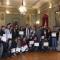 La vicepresidenta Goicoechea y el alcalde de Tudela, Luis Casado, con los alumnos participantes y colaboradores de la Escuela Taller